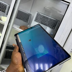 Dell Latitude 7400 2in1 - Intel Core i7 - 8th Gen - 512ssd - 16gb ram -  Face ID